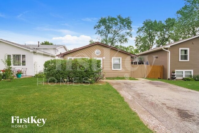 Building Photo - 1409 Chestnut Dr