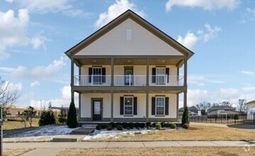 Building Photo - 1222 Westlawn Blvd
