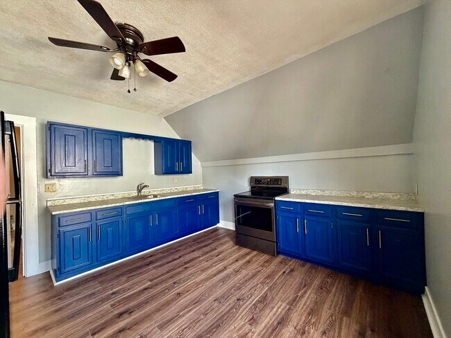 Foto del edificio - 86 Maplewood Ave