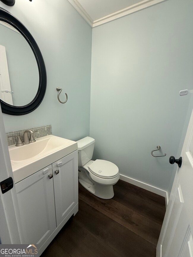 Building Photo - 162 Twiggs Cor