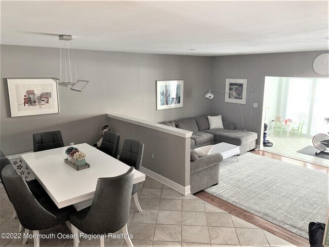 Building Photo - 20 Steeple Chase Ct