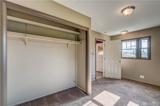 Foto del edificio - 1254 Franklin St