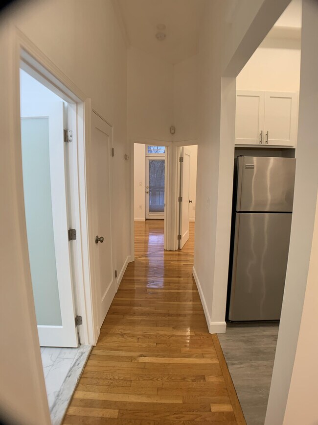 Building Photo - 26 Millmont St