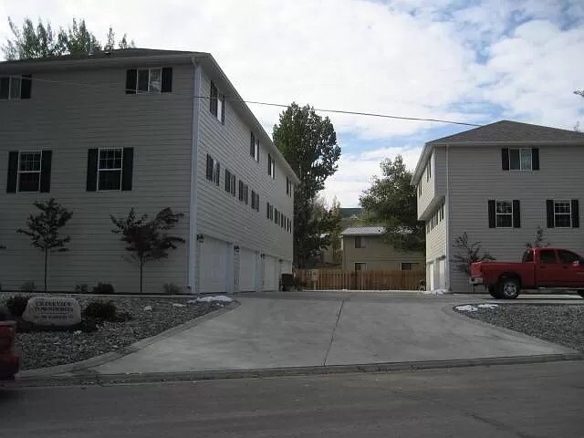 Foto principal - 726 Marion St