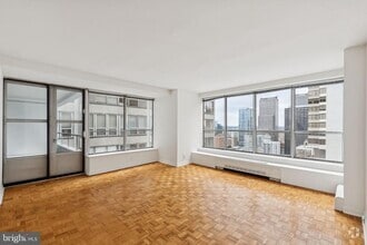 Building Photo - 224-30 W Rittenhouse Square