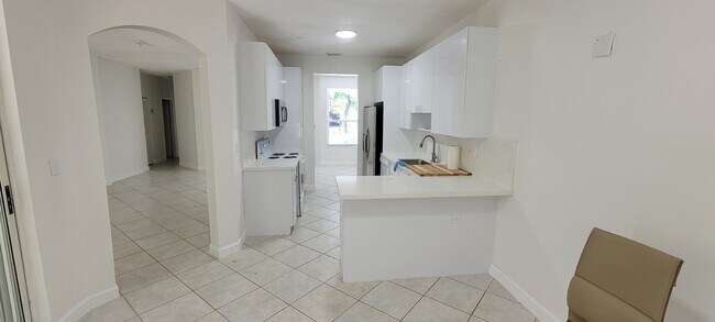 Building Photo - 16139 SW 68th Ter