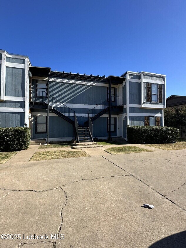 Foto principal - 7405 Avenue X