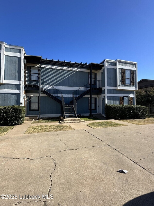 Primary Photo - 7405 Avenue X