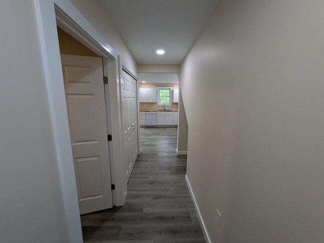 Building Photo - 80 Nicholas Ln
