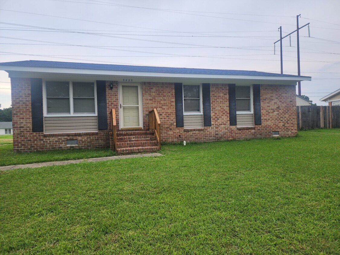Primary Photo - 3425 Challis Dr