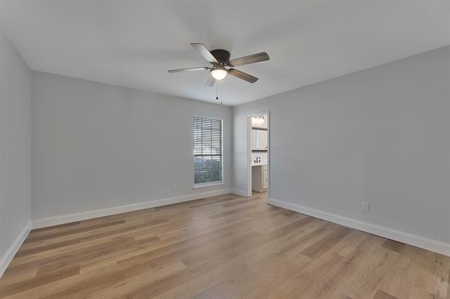 Foto del edificio - 5002 French Wood Dr