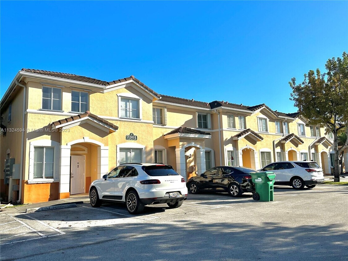 Primary Photo - 7301 NW 174th Ter