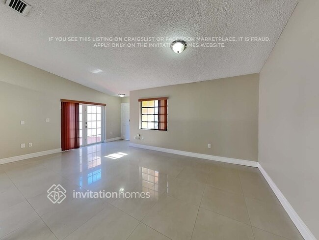 Foto del edificio - 14867 SW 56th Terrace