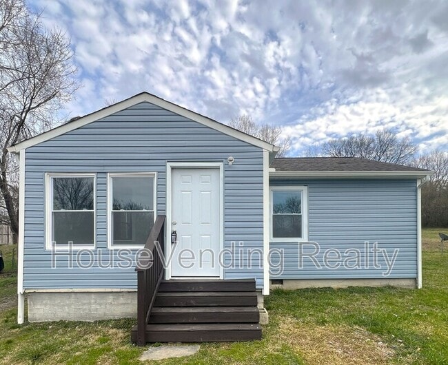 Photo - 318 Main Rd House