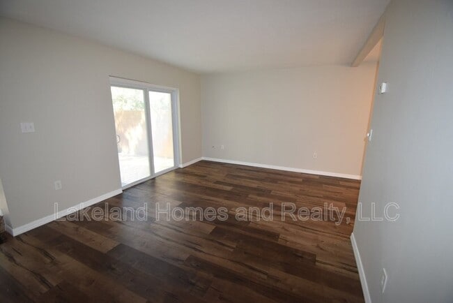 Foto del edificio - 2720 S San Gully Rd