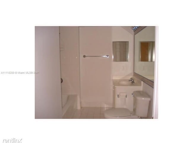 Foto del edificio - 1 br, 1 bath Condo - 9640 NW 2nd St