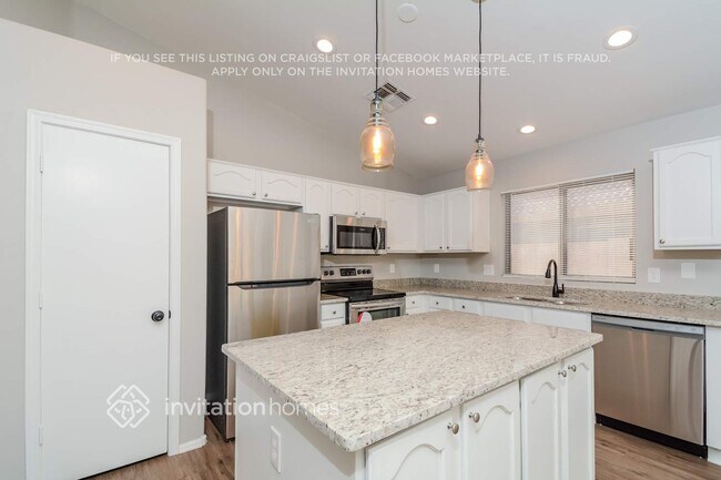 Foto del edificio - 14938 N 132nd Ln
