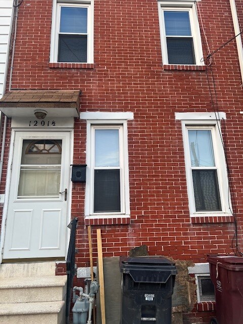 Foto principal - 1201 1/2 Linden St