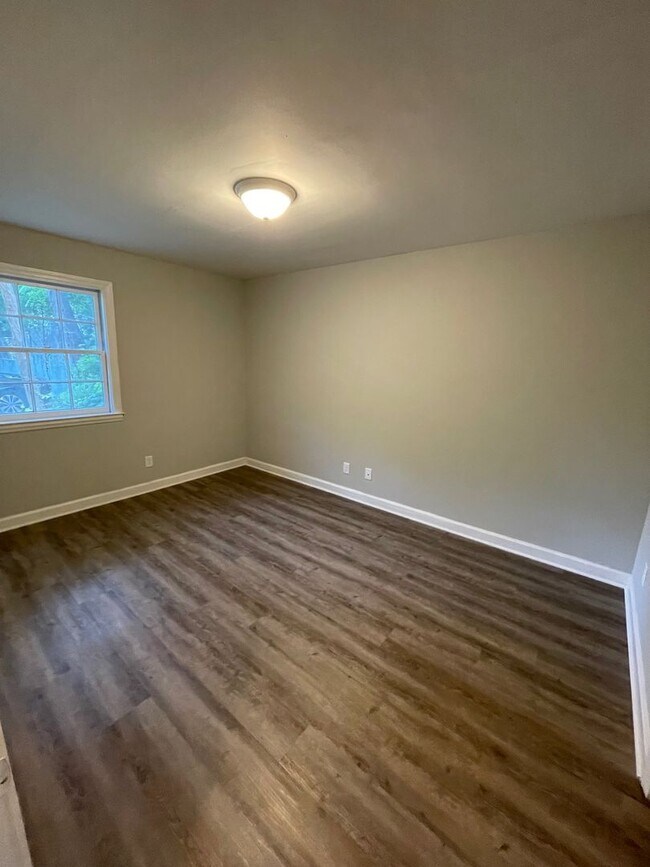 Foto del edificio - 1415 Clover St NW