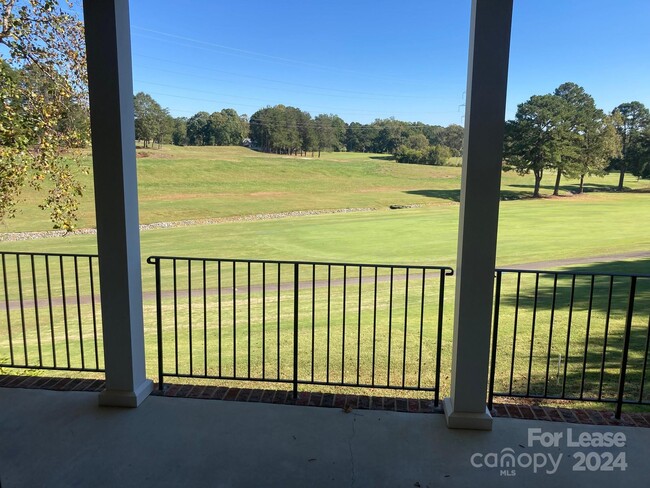 Foto del edificio - 7830 St Andrews Ln
