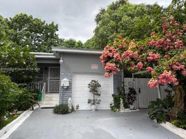 Primary Photo - 680 NE 160th Terrace