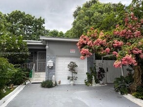 Building Photo - 680 NE 160th Terrace