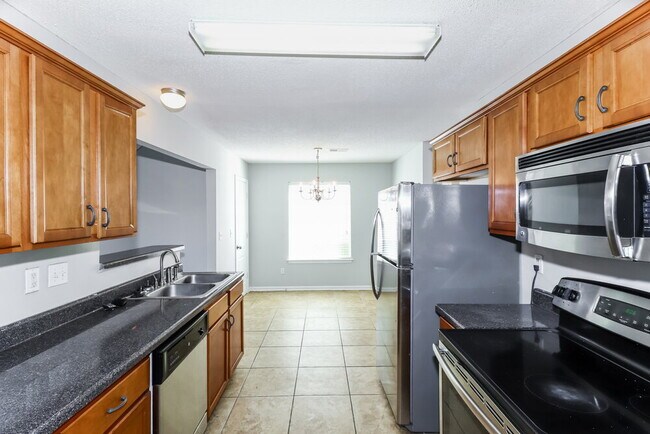 Foto del edificio - 2252 Coral Tree Ln