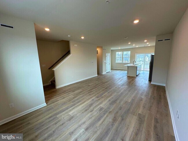 Building Photo - 172 Bell Ct