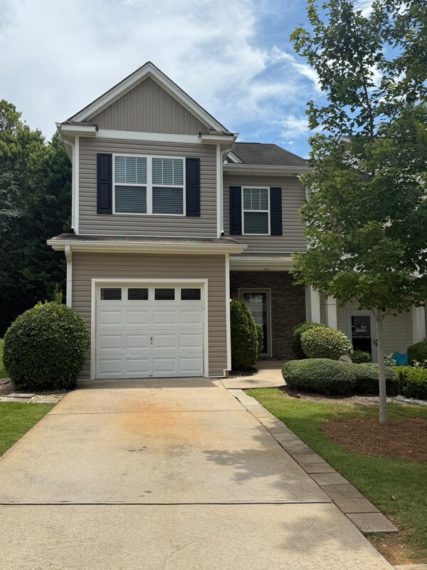 Foto principal - 518 Oakside Pl