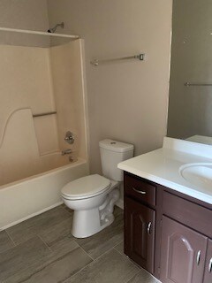 Foto del edificio - 5321 Whisperwood Ct