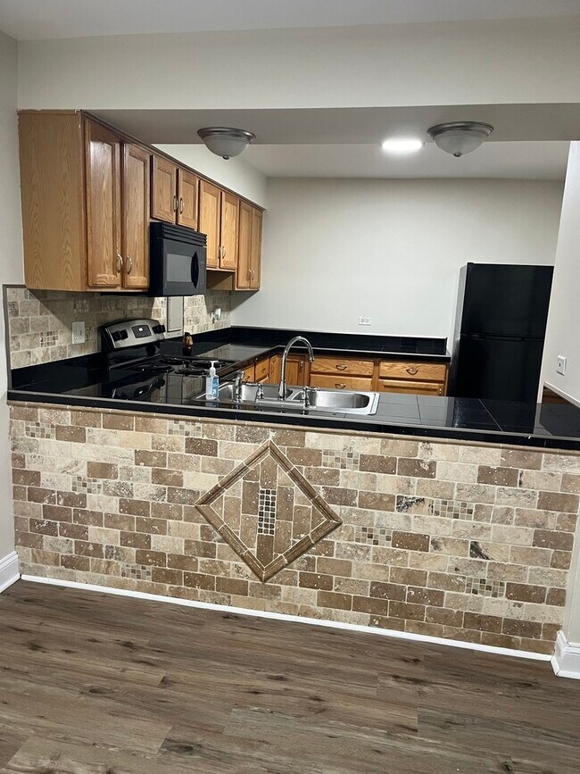 Building Photo - 4619 Kings Walk Dr