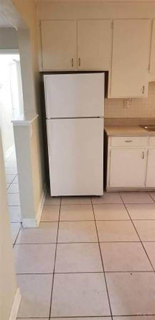 Building Photo - 205 Turner Dr