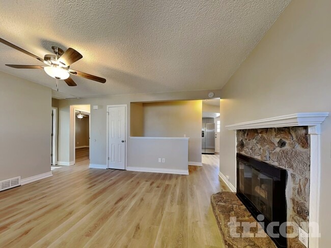 Building Photo - 12981 Knight Ct