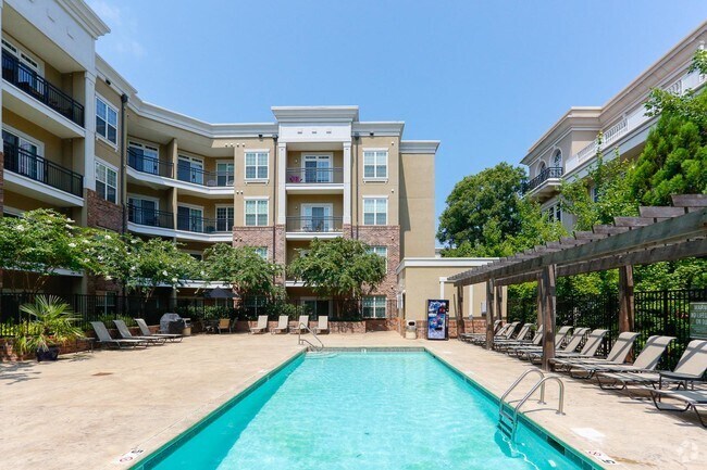 Piscina - Live Oak Apartments LLC Ashley Square