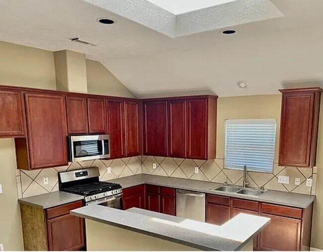 Foto del edificio - 9019 Morningstar Dr