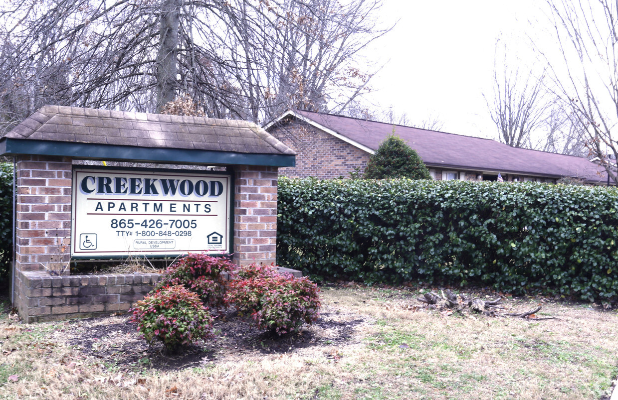 Foto principal - Creekwood Apartments