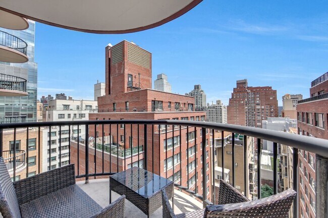 Foto del edificio - 304 E 65th St