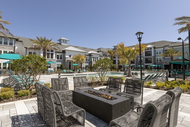 Foto del edificio - Addison at Sunlake