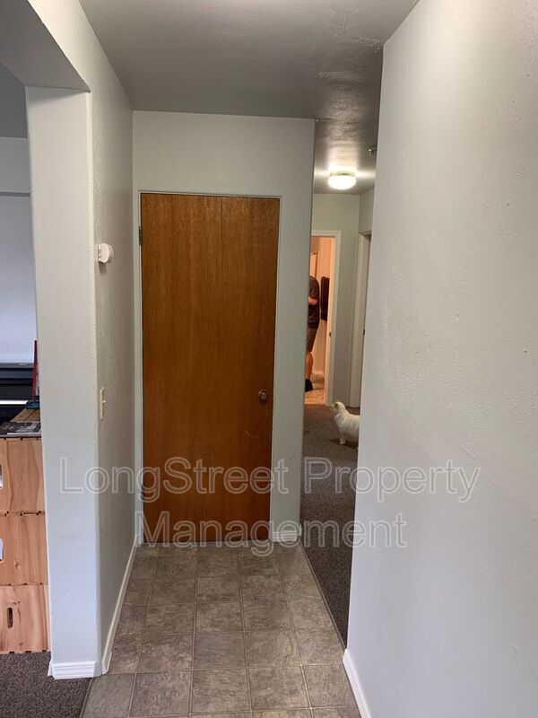 Foto del edificio - 1012 NW 34th St