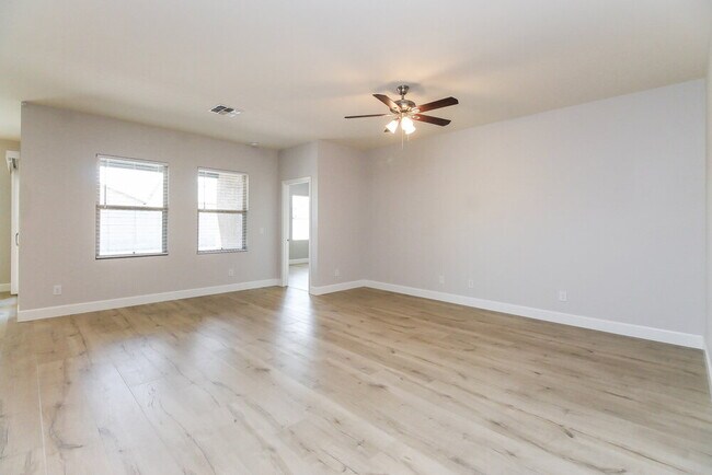 Foto del edificio - 4503 W Feather Plume Dr
