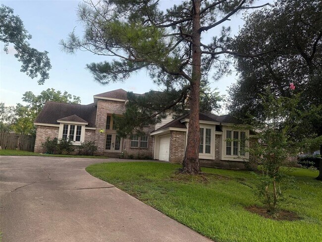 Foto del edificio - 15111 New Hastings Dr