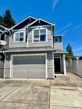 Building Photo - 2401 NE 114th Ct