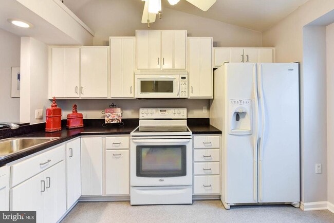 Building Photo - 2839 Yarling Ct