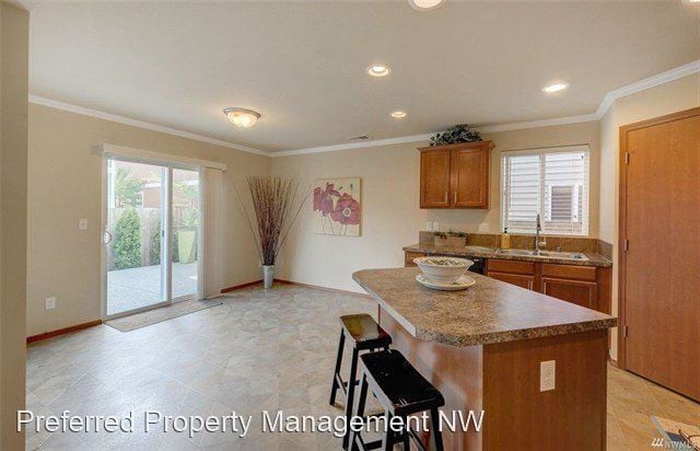 Building Photo - 4 br, 2.5 bath House - 10526 6th PL W #5