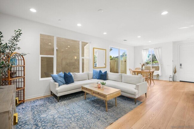 Foto del edificio - 2612 Babaco St