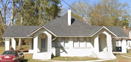 Building Photo - 803 Main St E