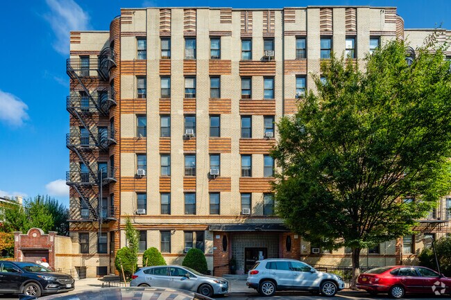 Building Photo - 45 Martense St