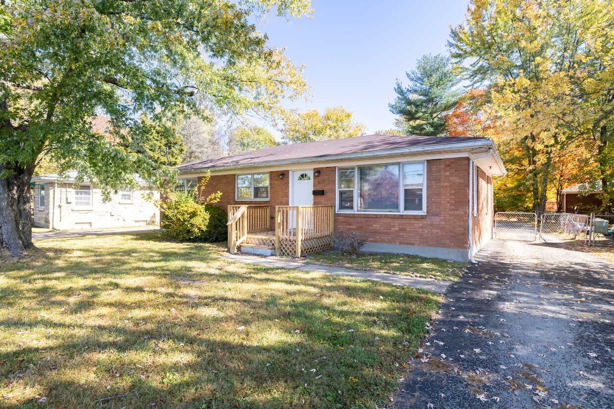 3407 Mildred Dr, Louisville, KY 40216 House Rental in Louisville, KY