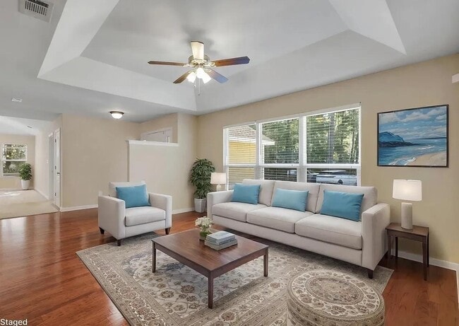 Foto del edificio - 7785 Briarcreek Rd N