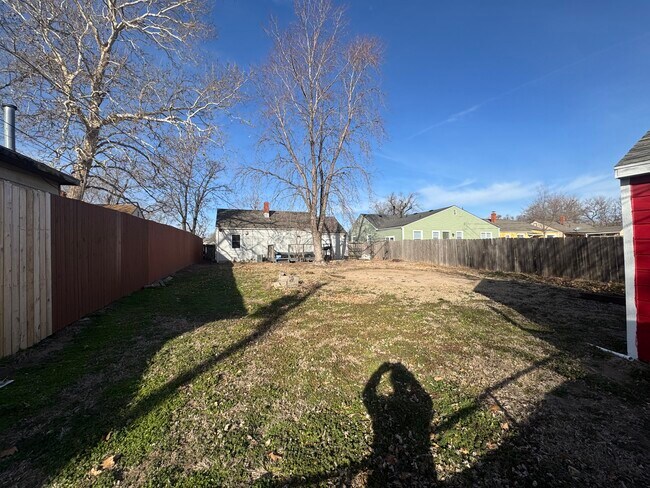 Foto del edificio - 2116 S Gold St